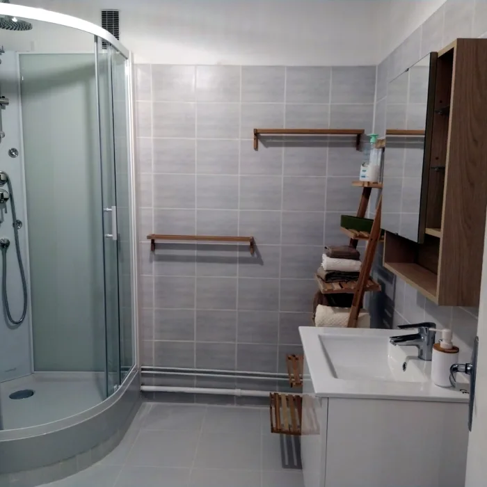 SALLE DE BAIN STUDIO 35M²